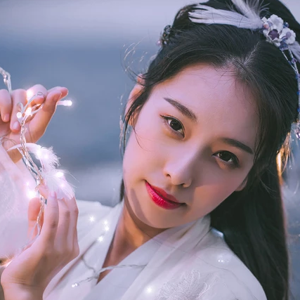 夜下星空女生頭像，唯美古風(fēng)真人頭像