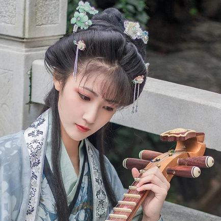 古典琵琶女子頭像，唯美古風(fēng)真人頭像