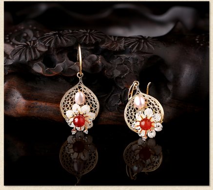 福連文苑時(shí)尚氣質(zhì)耳環(huán)首飾