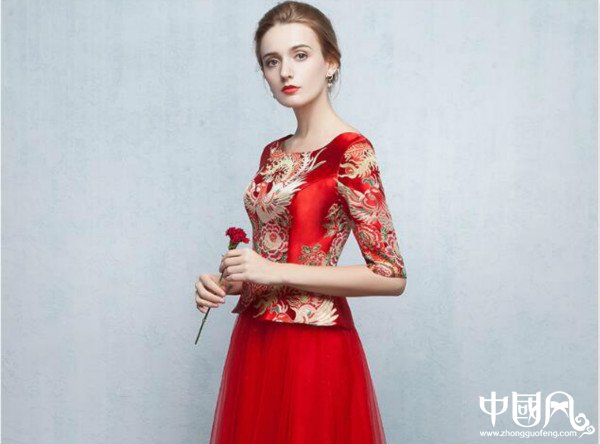 夏季圓領中袖中式結婚禮服