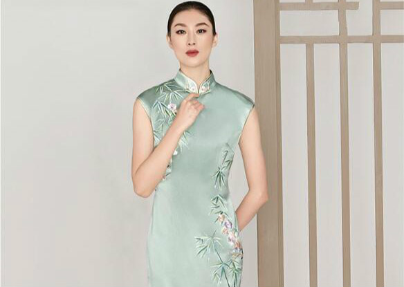 福連文苑刺繡梅花宴會(huì)禮服中式禮服