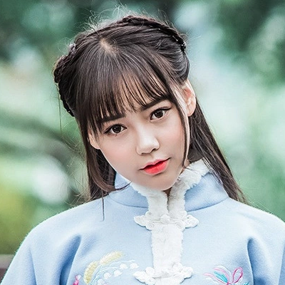 可愛帶團扇和傘女生頭像，唯美古風(fēng)真人頭像