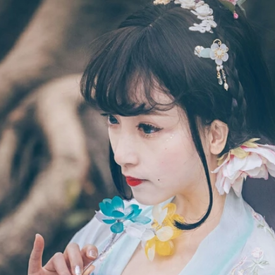 森林花仙子女生頭像，唯美古風真人頭像