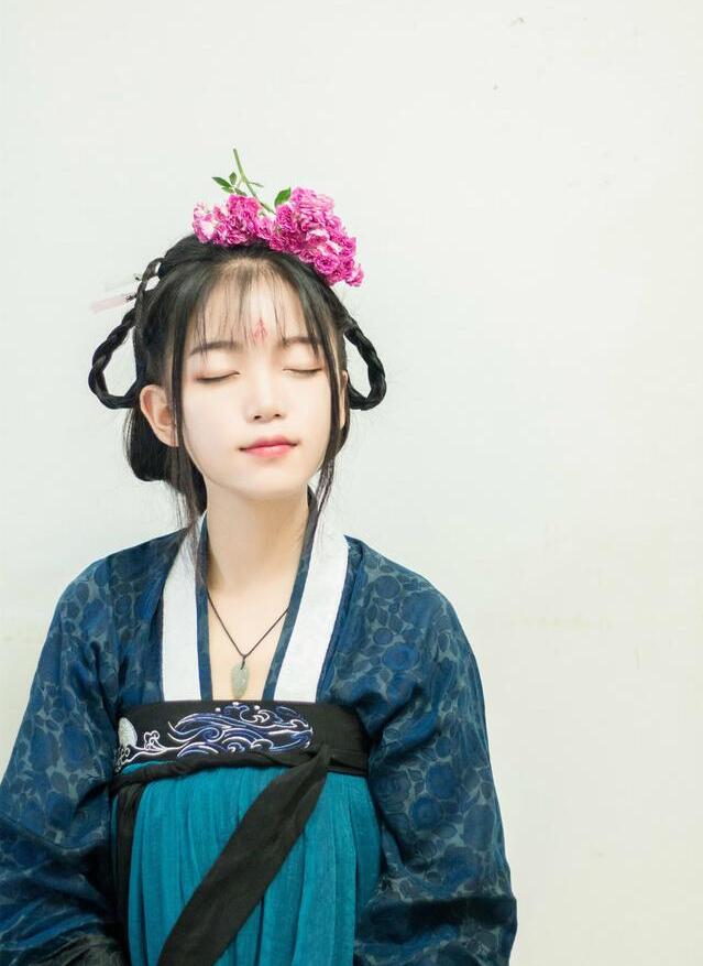 福連文苑漢服女古裝