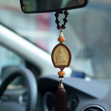 車內(nèi)擺放觀音佛像好不好？擺在尊位為佳