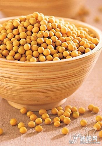 豆?jié){pk牛奶 到底哪個健康更減脂