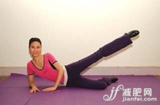 瘦身新絕招 伸展減肥操還能緩解痛經(jīng)