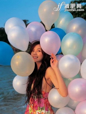 靠墻站立 靠墻站立