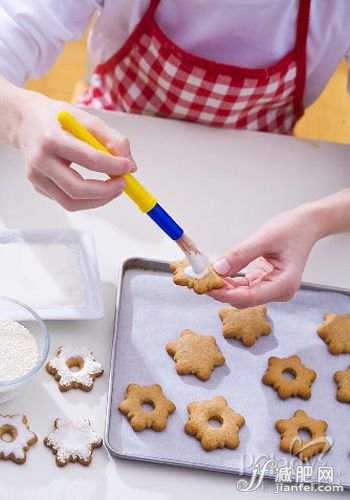 對(duì)癥下藥 揭秘白領(lǐng)女性發(fā)胖因