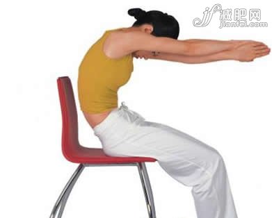 彎曲式瘦腰腹瑜伽 坐在椅子上輕松甩肚腩