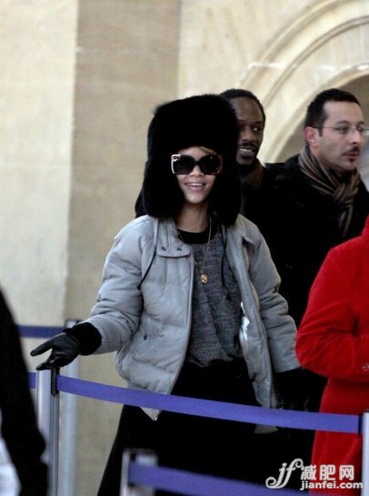 明星瘦臉法寶 最潮美帽你有嗎？