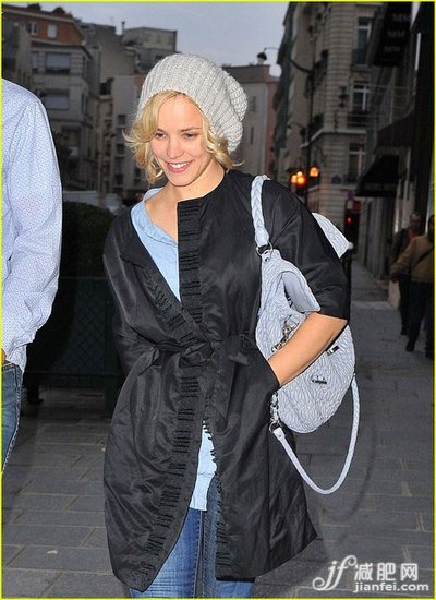 明星瘦臉?lè)▽?最潮美帽你有嗎？