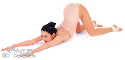 “性感貓”瘦腰腹瑜伽 每晚都要做一遍