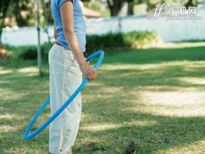 呼啦圈是極好的運(yùn)動(dòng)瘦身工具