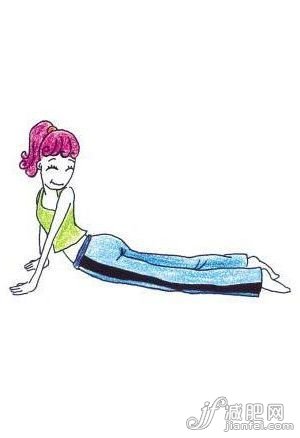 動作四:俯臥動作