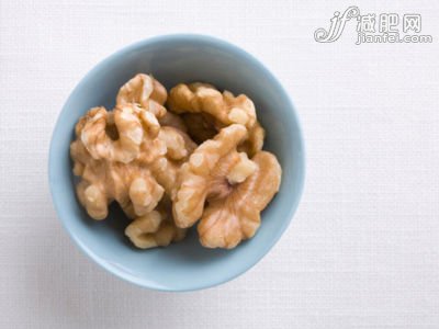 堅(jiān)果燕麥含糖量并不少