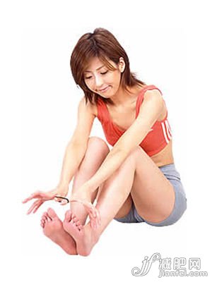 “捆腳趾”操能矯正骨盆位置