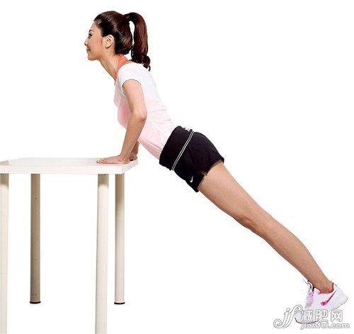 真人示范美胸操 塑深V事業(yè)線