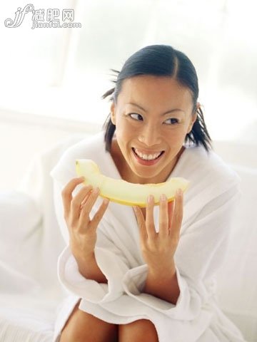 餐前吃水果或者糖可以減少食欲