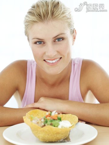 細(xì)吞慢咽有助加速消化 細(xì)吞慢咽有助加速消化