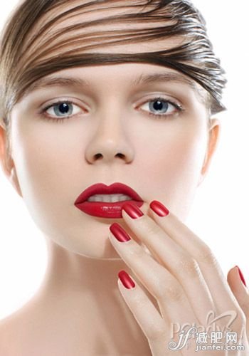 隆胸術(shù) 為你后天打造美好曲線