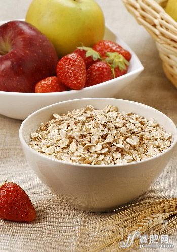 全能維生素C 豐胸養(yǎng)顏更減肥！