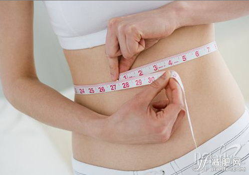 肚皮舞篩米動(dòng)作 抖出小蠻腰