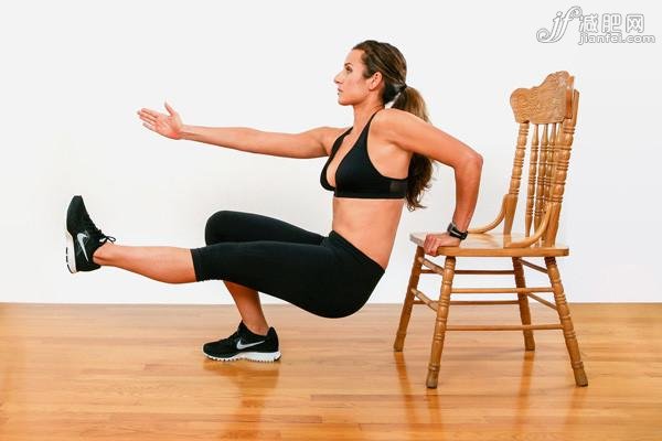 七招練出手臂完美曲線 告別“拜拜袖”