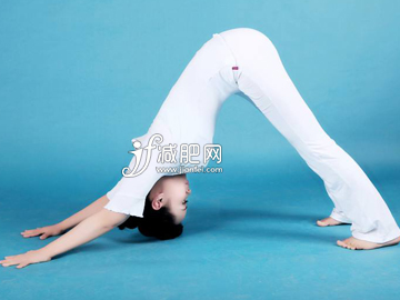 阿斯湯伽瑜伽對(duì)身體的負(fù)荷較高