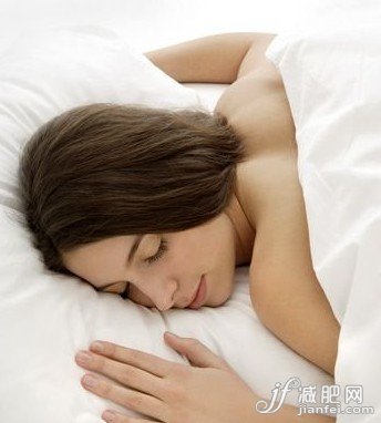 睡前按摩四個部位 養(yǎng)生更減肥 睡前按摩四個部位 養(yǎng)生更減肥