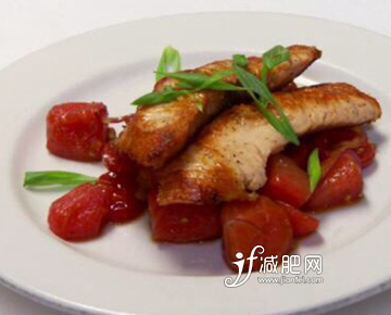 西瓜還含有比較多的鉀有利于塑造美腿 西瓜還含有比較多的鉀有利于塑造美腿