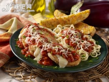 食品,室內,餐巾,晚餐,意大利面_137490906_Eggplant Parmesan and Pasta Dinner_創(chuàng)意圖片_Getty Images China 食品,室內,餐巾,晚餐,意大利面_137490906_Eggplant Parmesan and Pasta Dinner_創(chuàng)意圖片_Getty Images China