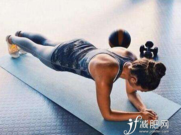 消耗體能的全身運(yùn)動(dòng)