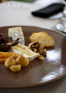 飲食,園藝器具,食品,餐具,奶制品_122641295_Assorted cheese_創(chuàng)意圖片_Getty Images China