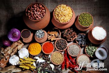 飲食,食品,室內(nèi),米,陶器_144462520_Variety of spices_創(chuàng)意圖片_Getty Images China 飲食,食品,室內(nèi),米,陶器_144462520_Variety of spices_創(chuàng)意圖片_Getty Images China