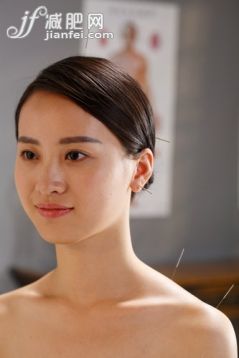 病人,針,醫(yī)療器械,中醫(yī),針灸_c72f32608_中醫(yī)針灸_創(chuàng)意圖片_Getty Images China 病人,針,醫(yī)療器械,中醫(yī),針灸_c72f32608_中醫(yī)針灸_創(chuàng)意圖片_Getty Images China