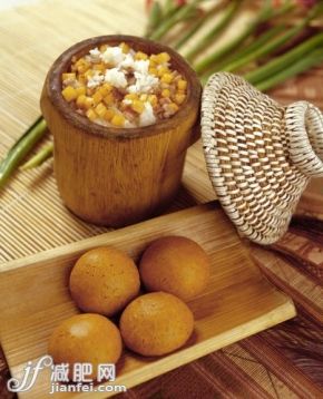 食品,窩頭,主食,米,谷物_43c08f3a4_木桶飯和窩頭_創(chuàng)意圖片_Getty Images China