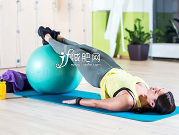 超有效的瑜伽球減肥 快速有趣瘦身