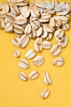串,飲食,食品,早餐,黃色_139622981_Rolled Oats_創(chuàng)意圖片_Getty Images China