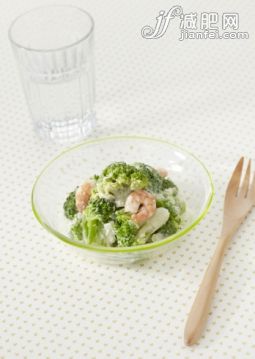 飲食,飲料,食品,餐具,海產(chǎn)_122582161_Shrimp and broccoli salad_創(chuàng)意圖片_Getty Images China