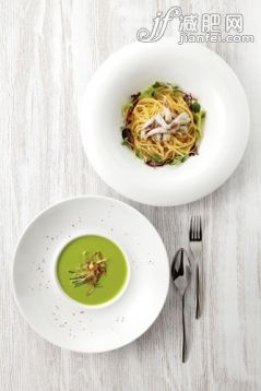 室內(nèi),食品,意大利食品,意大利文化,意大利面_gic6368101_Spaghetti_創(chuàng)意圖片_Getty Images China