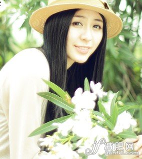 經常大笑 讓胸部充滿“膨脹感”