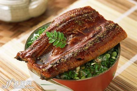 女白領(lǐng)的10大瘦身工作午餐