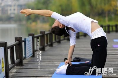 減上身 小竅門(mén)教你瘦背美胸