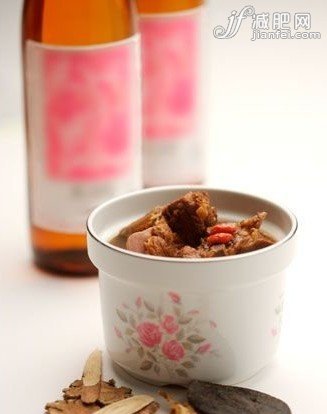 事業(yè)線不靠擠 李小璐有秘訣