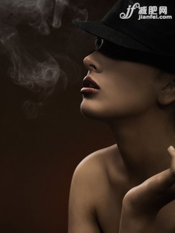 壞習(xí)慣三：剔除抽煙、喝酒、不睡覺的壞習(xí)慣