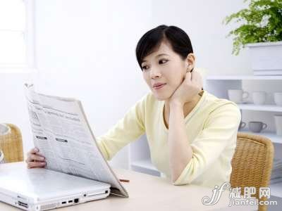 久坐易致命！最危害OL的錯(cuò)誤坐姿