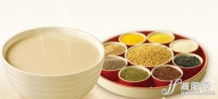 經(jīng)期5問題 吃對(duì)食物豐胸養(yǎng)顏