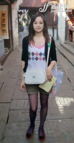 瘦下來了！成功變身“小蘿莉”