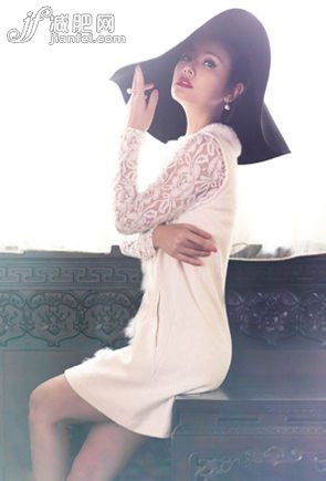 林心如瘦身秘笈：礦泉水瓶當(dāng)啞鈴